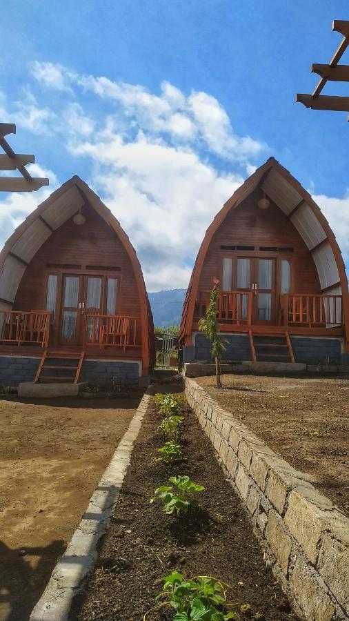 Family Rinjani Bungalow Sajang Ngoại thất bức ảnh